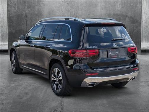 2025 Mercedes-Benz GLB 250 4MATIC