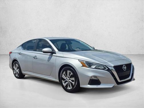 Brilliant Silver Metallic 2019 Nissan Altima 2.5 S