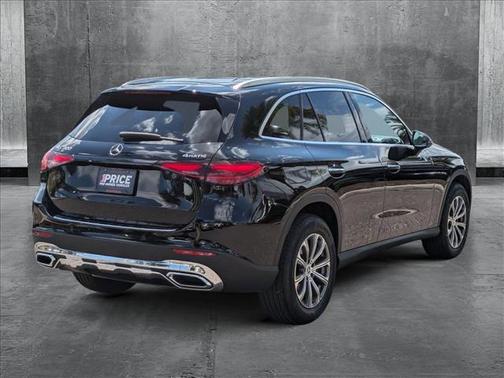 2025 Mercedes-Benz GLC 300 4MATIC