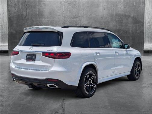 2025 Mercedes-Benz GLS 450 4MATIC