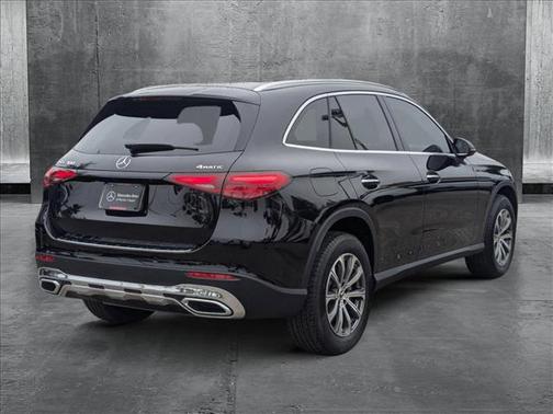 2025 Mercedes-Benz GLC 300 4MATIC