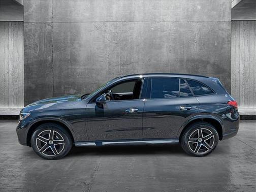 2025 Mercedes-Benz GLC 300 Base