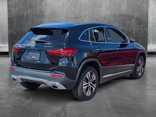 2025 Mercedes-Benz GLA 250 Base