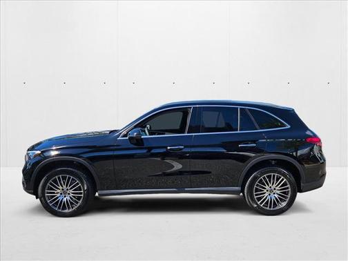 2026 Mercedes-Benz GLC 300 Base