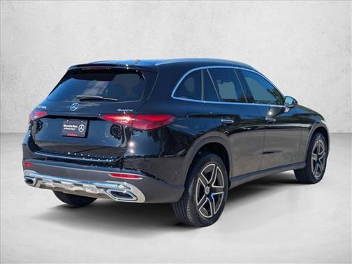 2026 Mercedes-Benz GLC 300 4MATIC