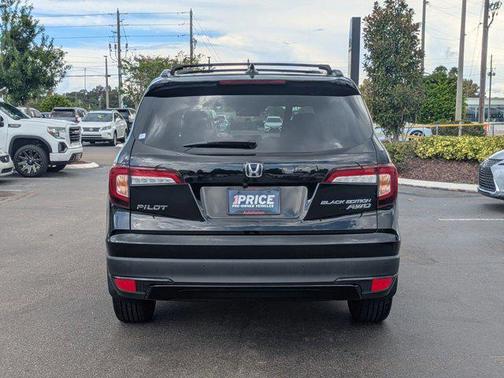 2022 Honda Pilot AWD Black Edition