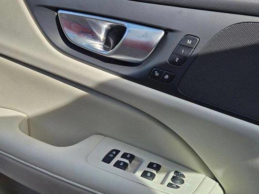 Fusion Red Metallic 2024 Volvo S60 B5 Plus Dark Theme