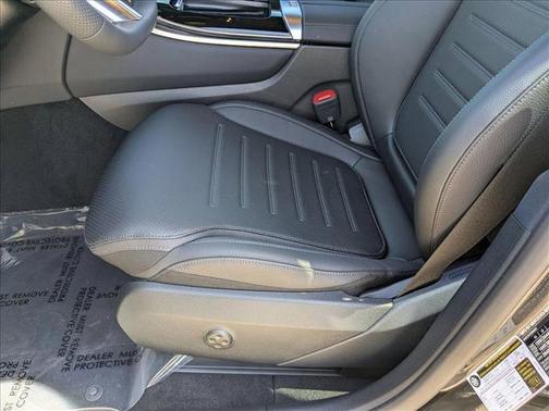 2025 Mercedes-Benz GLC 350e Base