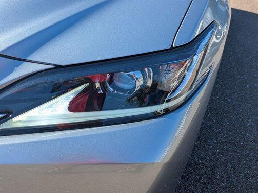 2022 Lexus ES 350 Base