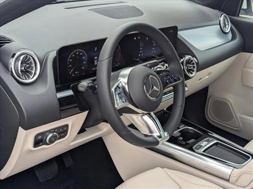 2025 Mercedes-Benz GLA 250 Base