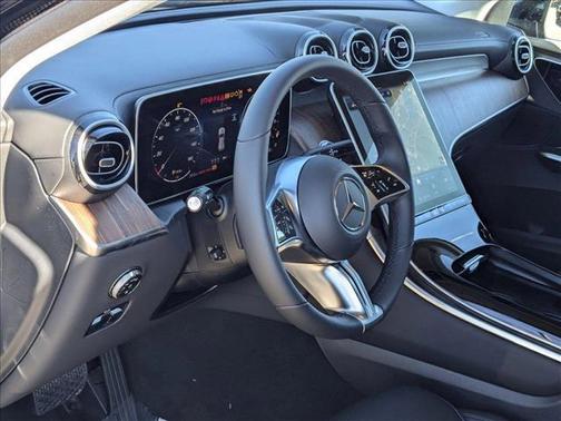 2025 Mercedes-Benz GLC 350e Base