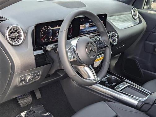2025 Mercedes-Benz GLA 250 Base
