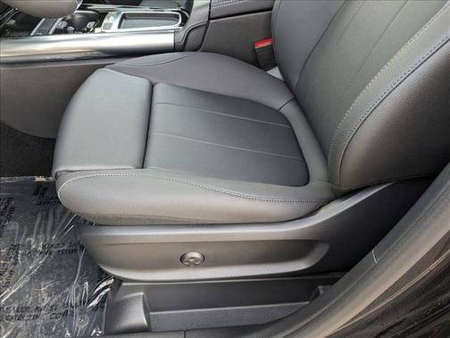 2025 Mercedes-Benz GLA 250 Base