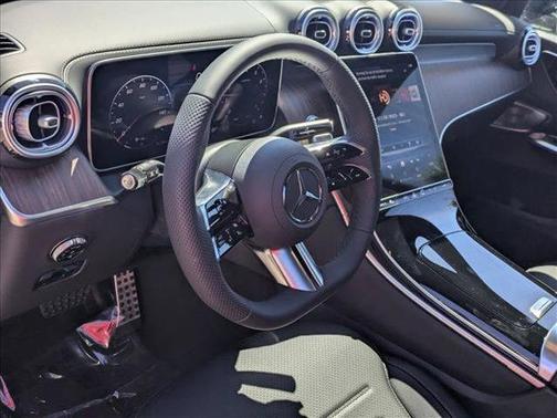 2026 Mercedes-Benz GLC 300 Base