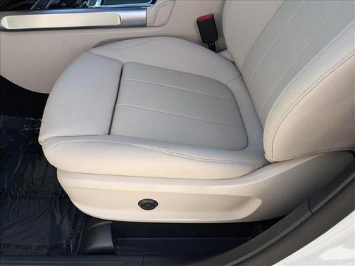 2025 Mercedes-Benz GLB 250 Base