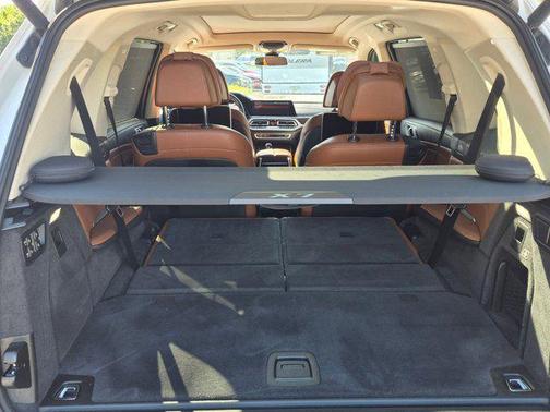 Mineral White Metallic 2019 BMW X7 xDrive40i