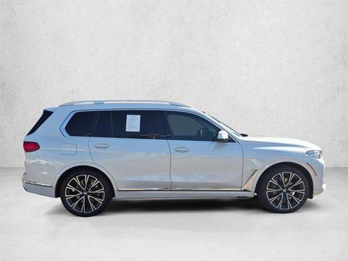 Mineral White Metallic 2019 BMW X7 xDrive40i
