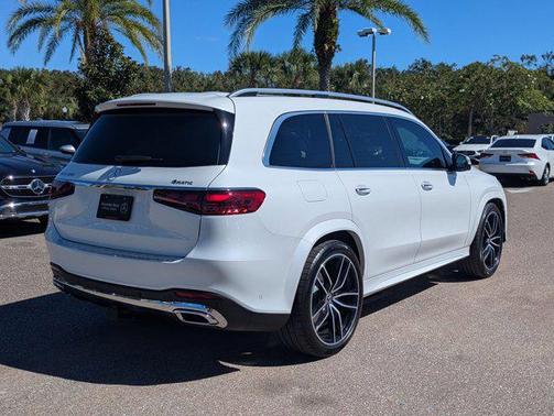 2026 Mercedes-Benz GLS 450 4MATIC