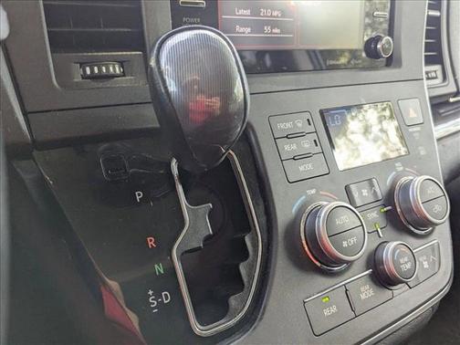2018 Toyota Sienna SE