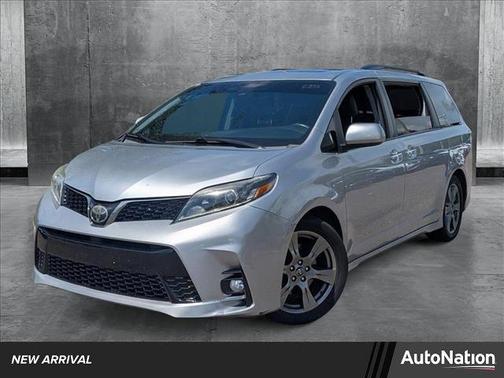 2018 Toyota Sienna SE