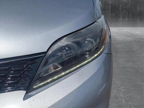 2018 Toyota Sienna SE