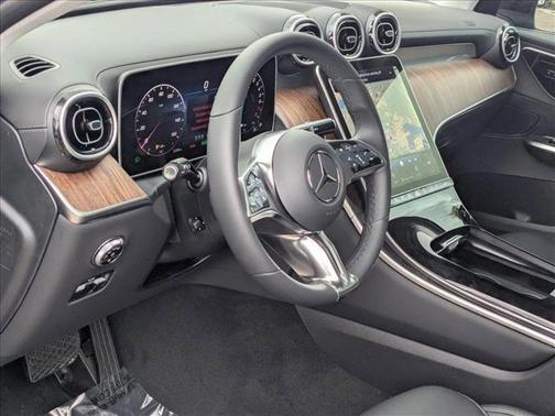2025 Mercedes-Benz GLC 350e Base