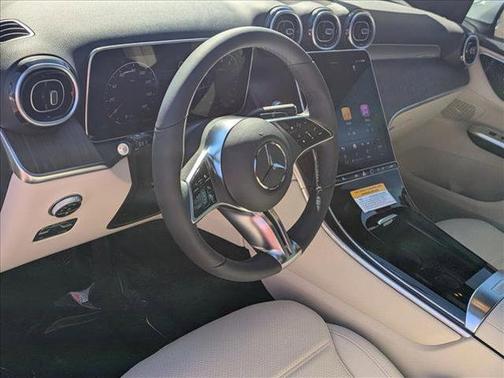 2026 Mercedes-Benz GLC 300 Base