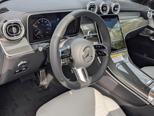 2025 Mercedes-Benz GLC 350e Base