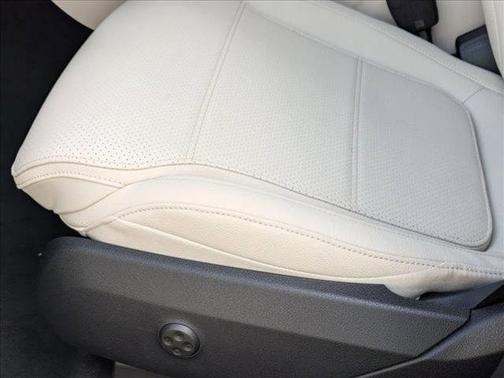 2026 Mercedes-Benz GLC 300 Base