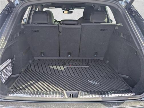 2025 Audi SQ5 3.0T Premium Plus