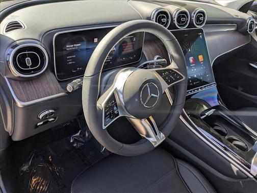 2025 Mercedes-Benz GLC 350e Base