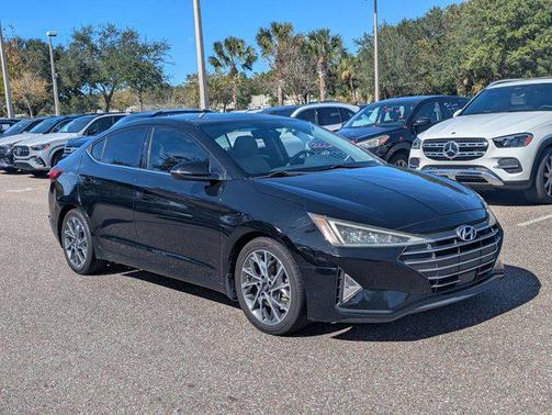 2020 Hyundai ELANTRA Limited