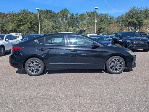 2020 Hyundai ELANTRA Limited