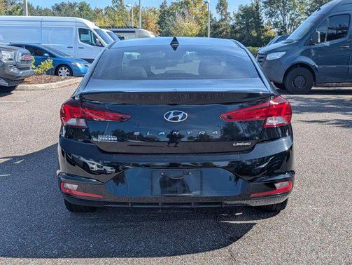 2020 Hyundai ELANTRA Limited