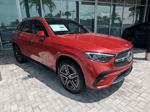 2026 Mercedes-Benz GLC 300 4MATIC