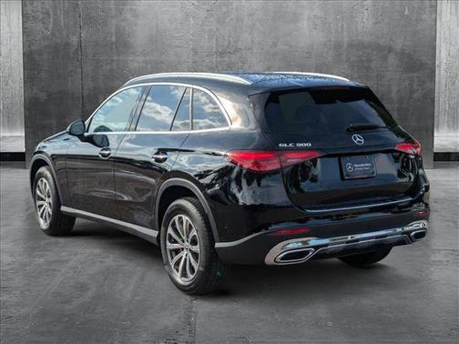 2025 Mercedes-Benz GLC 300 Base