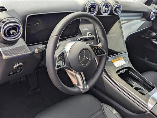 2025 Mercedes-Benz GLC 350e Base