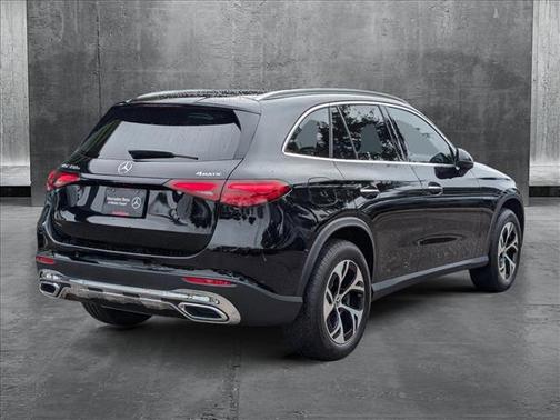 2025 Mercedes-Benz GLC 350e Base
