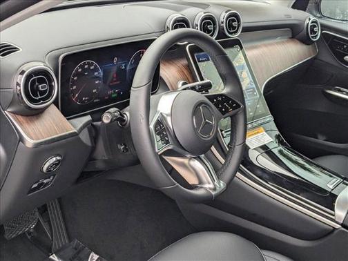 2025 Mercedes-Benz GLC 350e Base