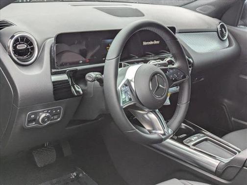 2025 Mercedes-Benz GLA 250 Base