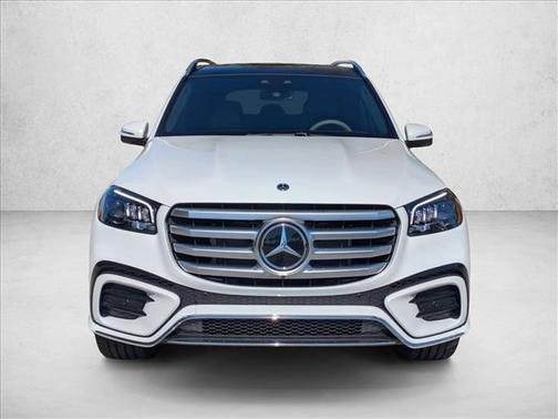 MANUFAKTUR Moonlight White Metallic 2026 Mercedes-Benz GLS 580 4MATIC