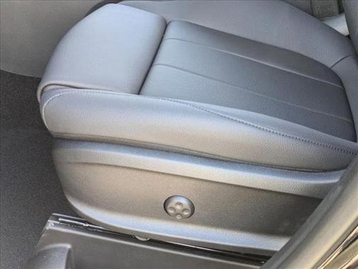 2025 Mercedes-Benz GLB 250 Base