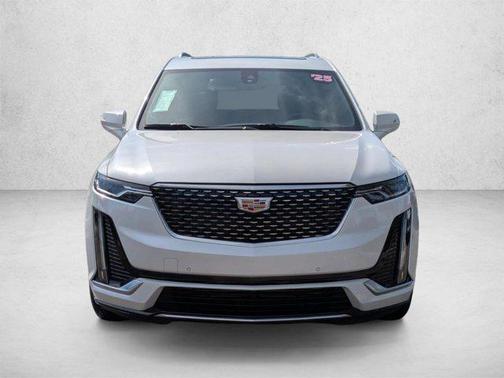 Crystal White Tricoat 2025 Cadillac XT6 Luxury FWD