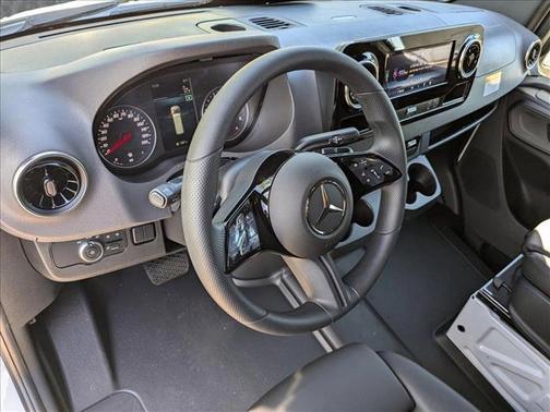 2025 Mercedes-Benz Sprinter 2500 High Roof