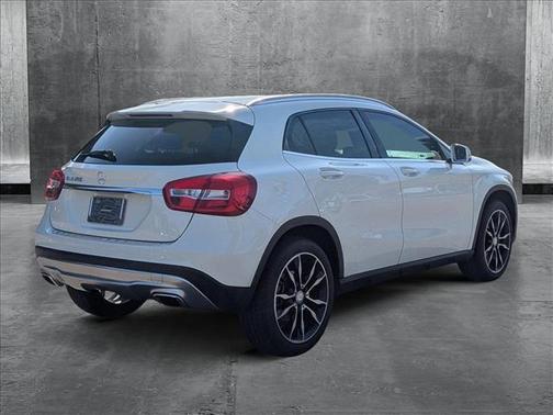 2017 Mercedes-Benz GLA 250 Base