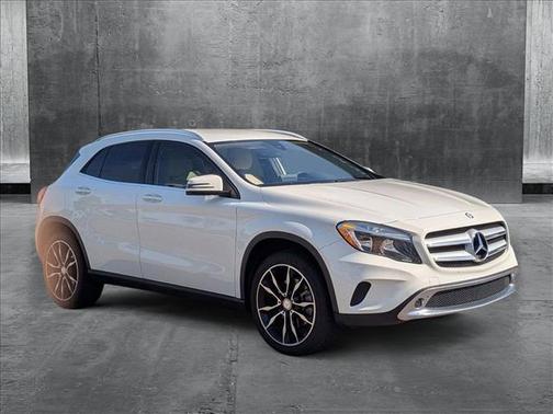 2017 Mercedes-Benz GLA 250 Base