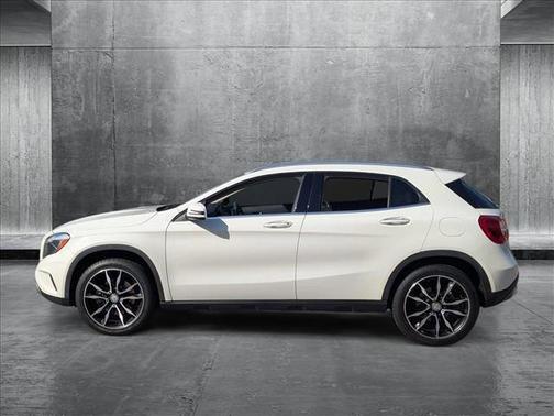 2017 Mercedes-Benz GLA 250 Base