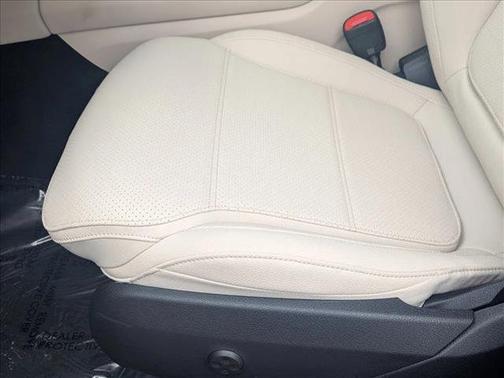 2026 Mercedes-Benz GLC 300 Base