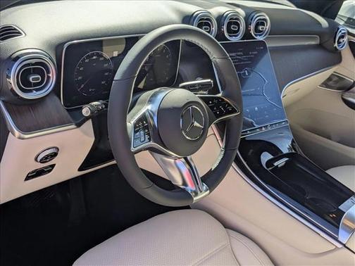 2026 Mercedes-Benz GLC 300 4MATIC
