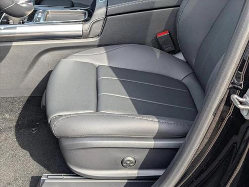 2025 Mercedes-Benz GLA 250 Base